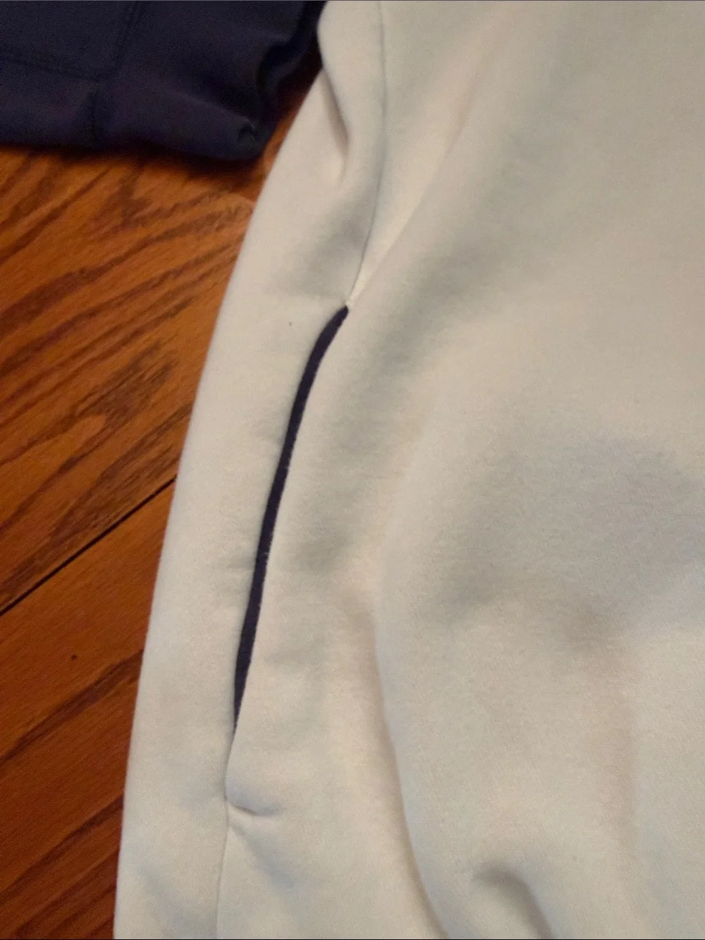Jordan Two-Tone Navy and White Crewneck Hoodie Men’s M non smoking home